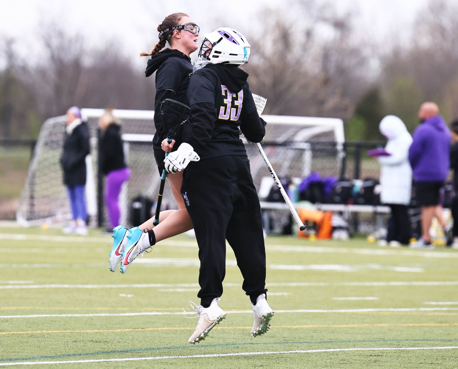Wentzville 8, Eureka 7
